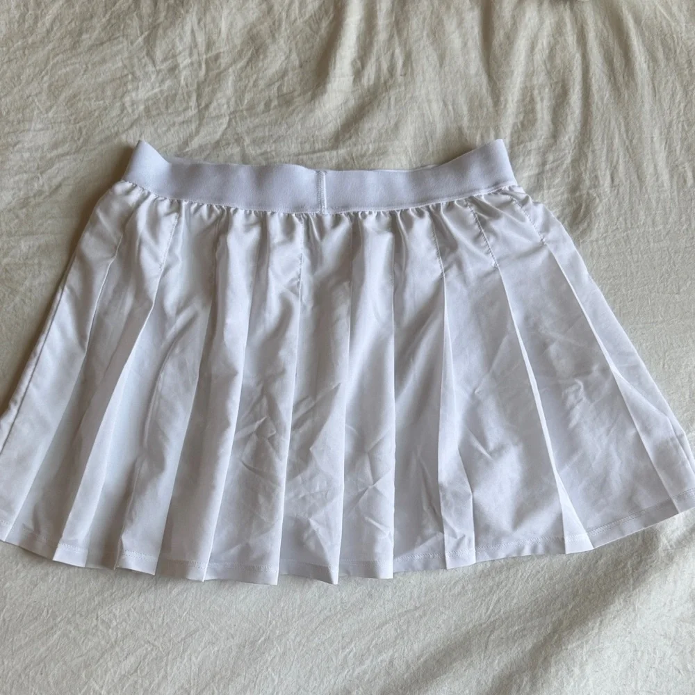ALO Yoga White Pleated Skater Tennis Skirt